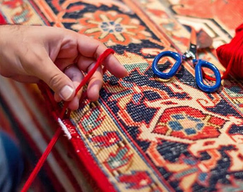 خدمات تخصصی و حرفه ای رفوی فرش در قالیشویی صاحبقرانیه